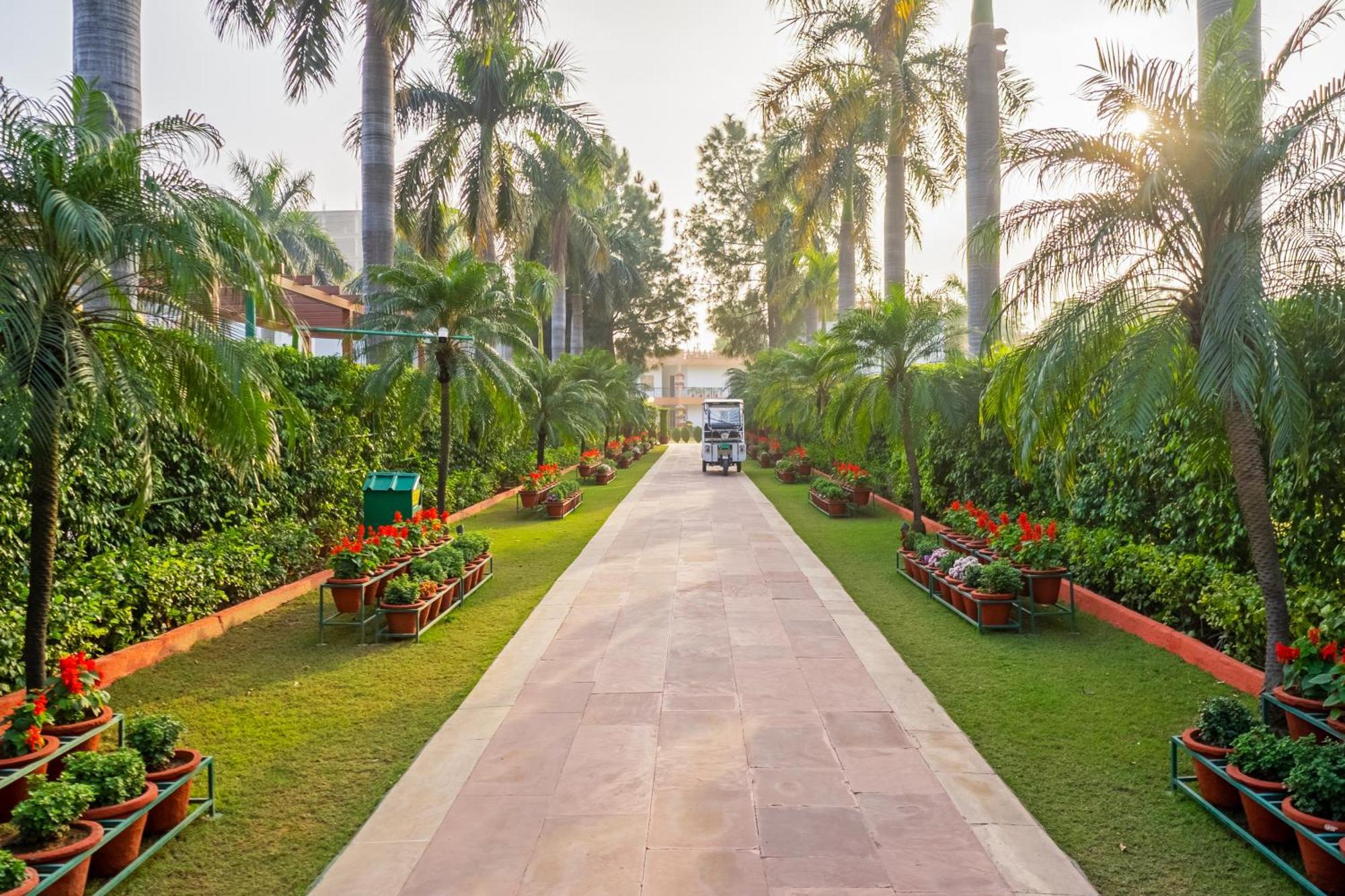 Aapno Ghar Resort & Amusement Park Gurgaon Dış mekan fotoğraf