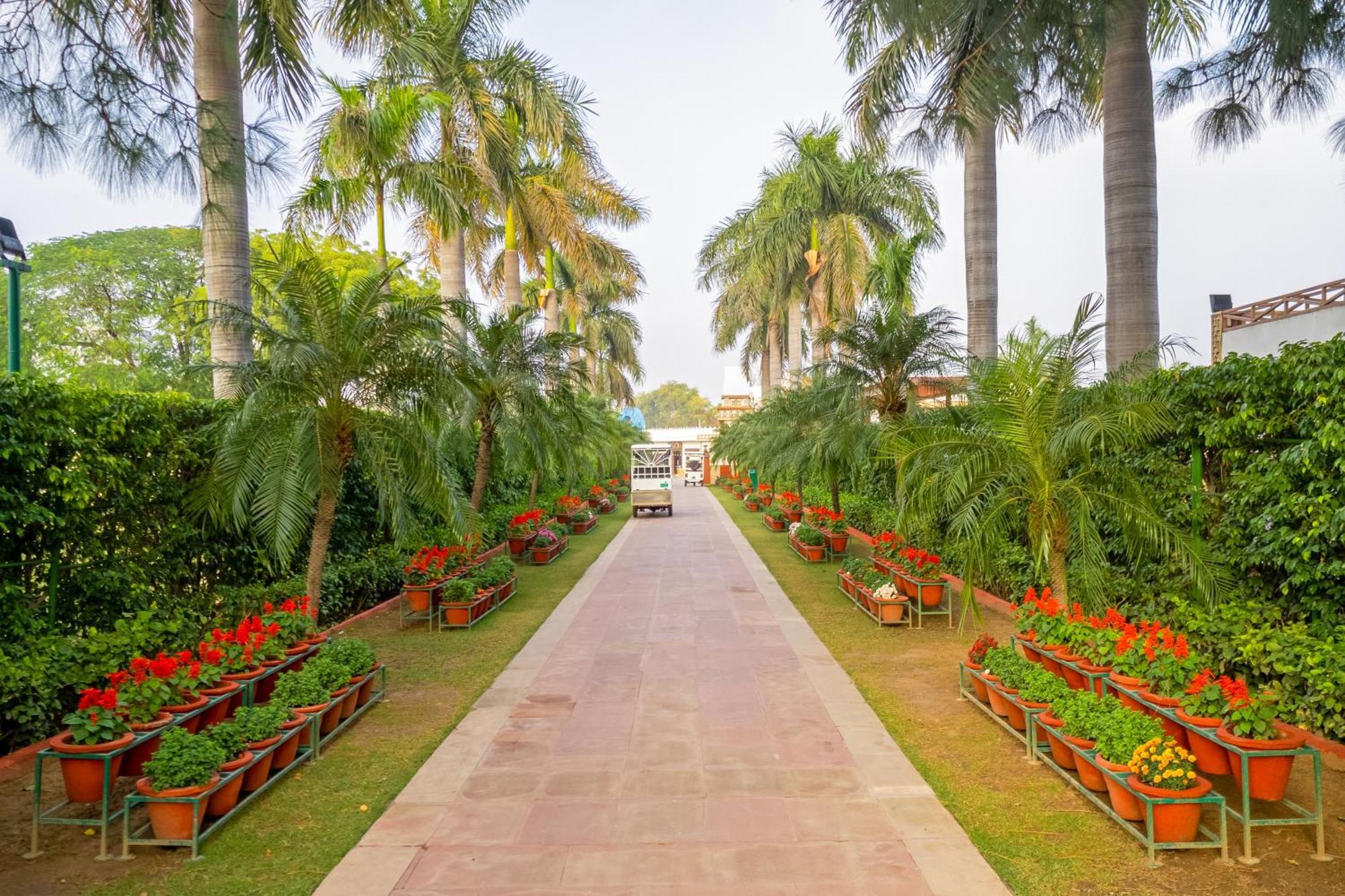 Aapno Ghar Resort & Amusement Park Gurgaon Dış mekan fotoğraf