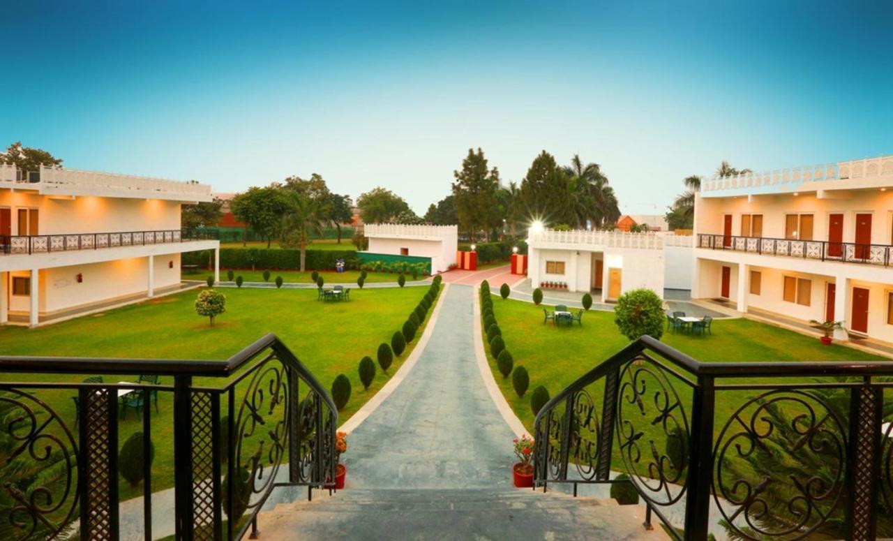 Aapno Ghar Resort & Amusement Park Gurgaon Dış mekan fotoğraf